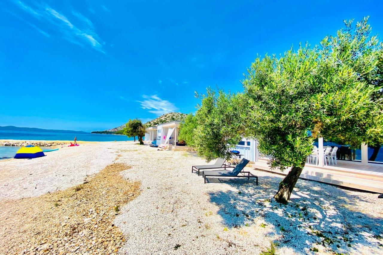 Buqez Eco Resort - Beach Villa 28 - Directly By Beach 드라게 외부 사진
