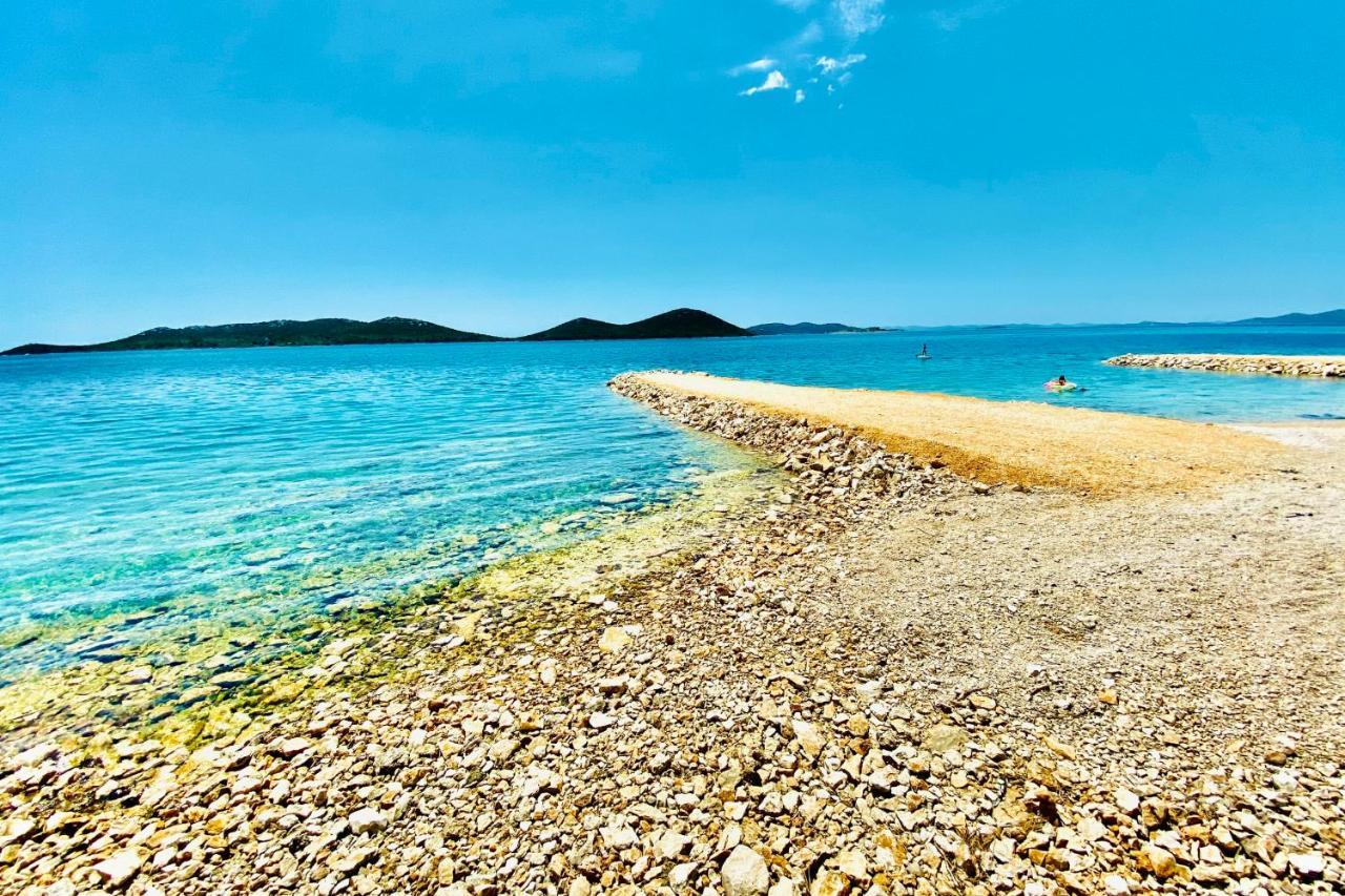 Buqez Eco Resort - Beach Villa 28 - Directly By Beach 드라게 외부 사진